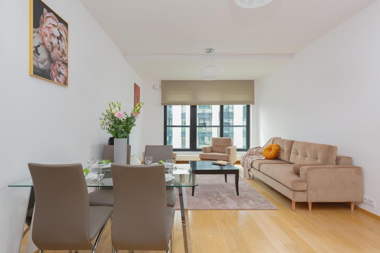 Dzielna Apartment Warsaw Wola By Noclegi Renters Buitenkant foto