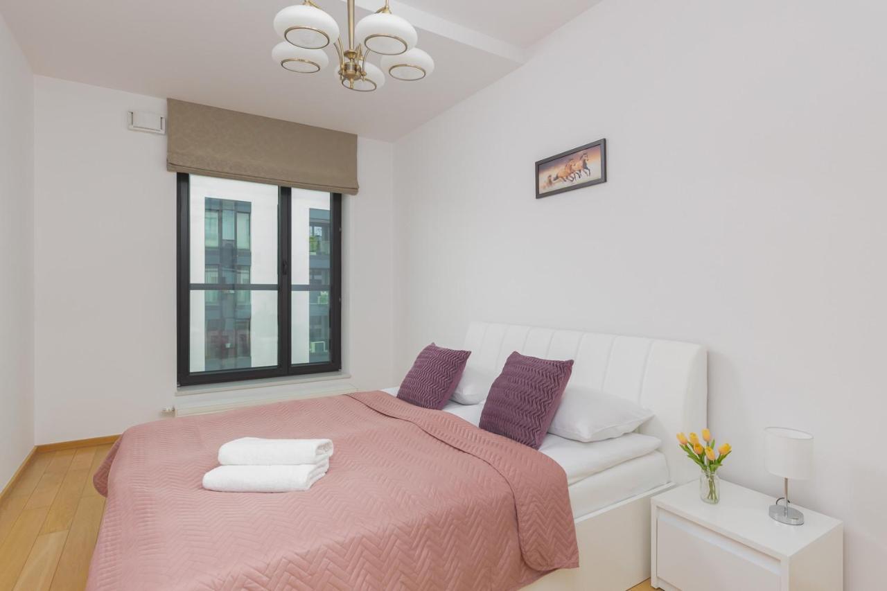 Dzielna Apartment Warsaw Wola By Noclegi Renters Buitenkant foto
