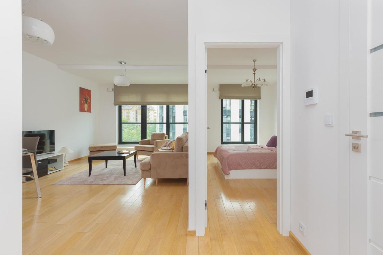Dzielna Apartment Warsaw Wola By Noclegi Renters Buitenkant foto